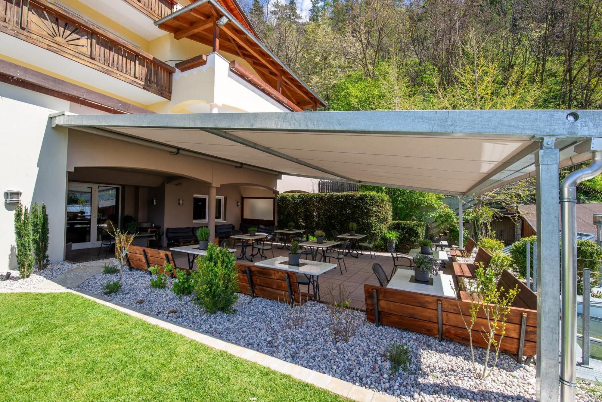 Saldur Small Active Hotel ズルデルノ エクステリア 写真