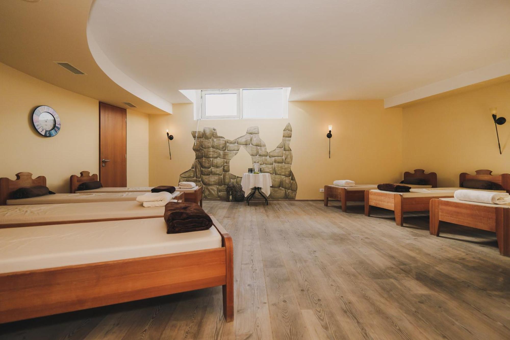 Saldur Small Active Hotel ズルデルノ エクステリア 写真