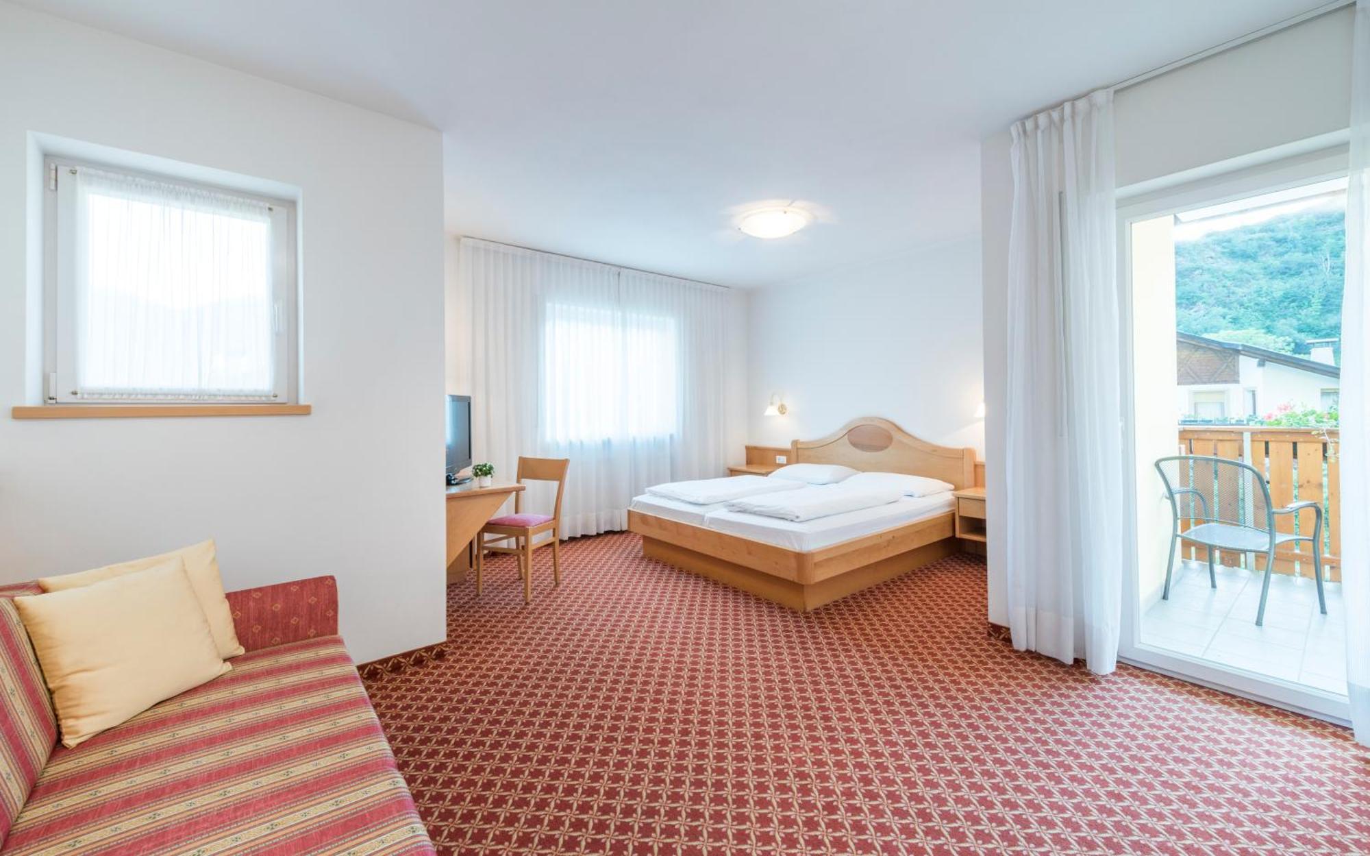 Saldur Small Active Hotel ズルデルノ エクステリア 写真